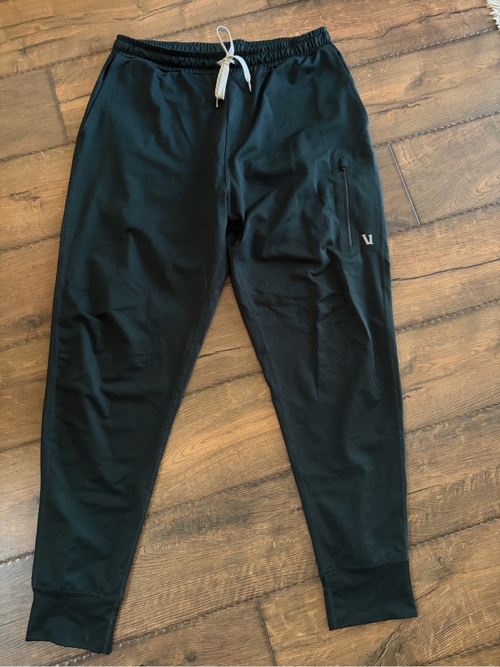 Vuori Men's Green Athletic Jogger Pants size M